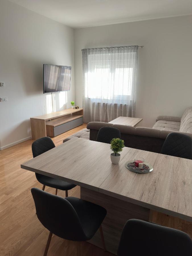 City Rent 1 Ösek Dış mekan fotoğraf