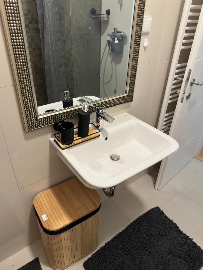 City Rent 1 Ösek Dış mekan fotoğraf