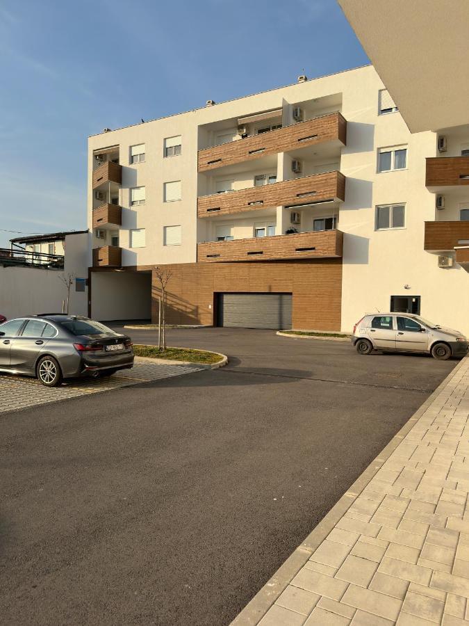City Rent 1 Ösek Dış mekan fotoğraf