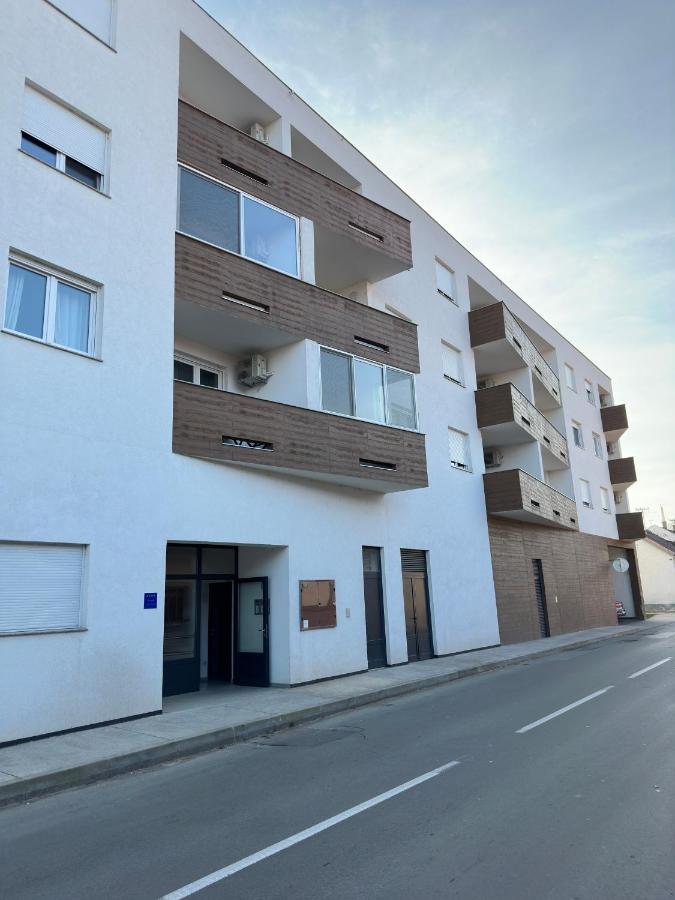 City Rent 1 Ösek Dış mekan fotoğraf